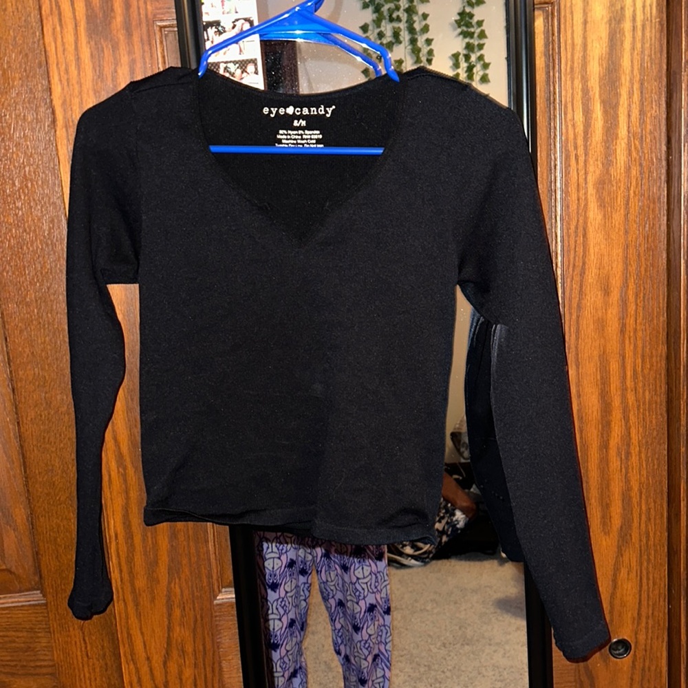 Black Cropped Top